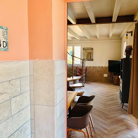 Charming Attic With Balcony & Swimming Pool Desenzano del Garda